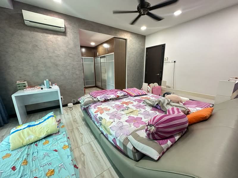 Semi-Detached House for Sale in Bandar Sungai Long (Selangor) - Tommy Wong - Bedroom - PropertyGuru.com.my