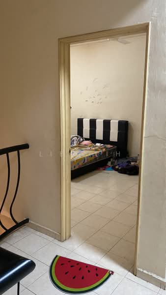 3-storey Terraced House for Sale in Taman D'Utama (Johor Bahru) - Liew Lih Yi - Bedroom - PropertyGuru.com.my