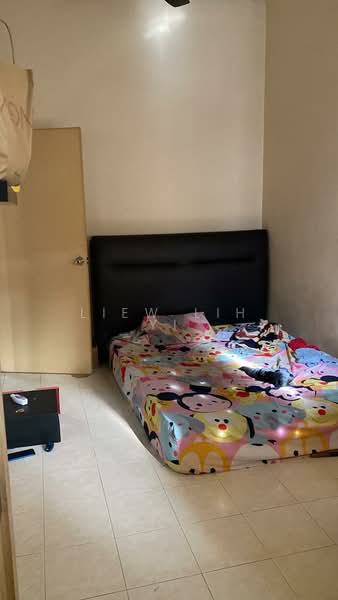 3-storey Terraced House for Sale in Taman D'Utama (Johor Bahru) - Liew Lih Yi - Bedroom - PropertyGuru.com.my