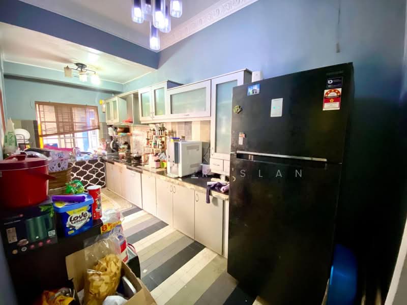 2-storey Terraced House for Sale in Kajang (Selangor) - Tasya Ruslan - Kitchen - PropertyGuru.com.my