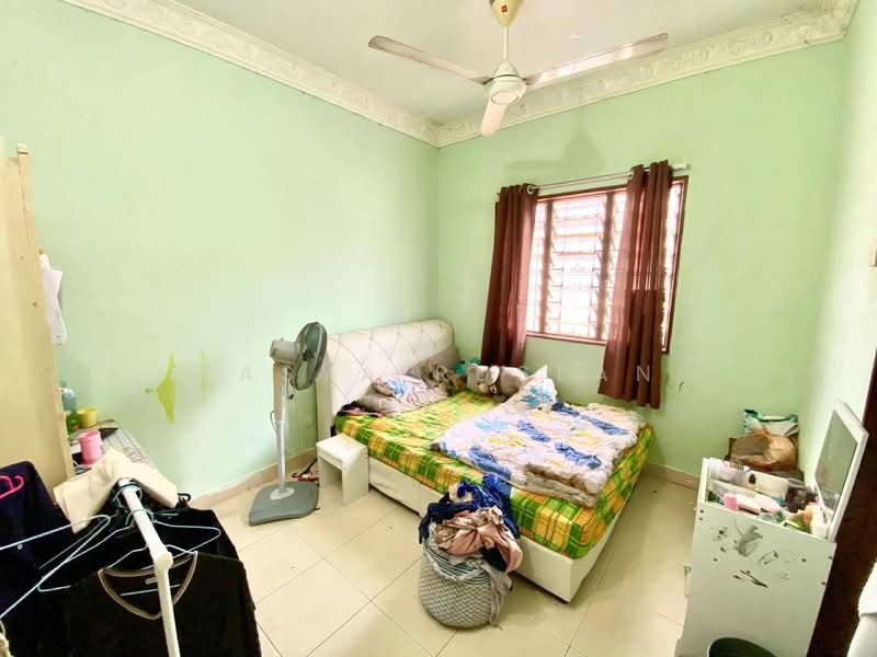 2-storey Terraced House for Sale in Kajang (Selangor) - Tasya Ruslan - Bedroom - PropertyGuru.com.my