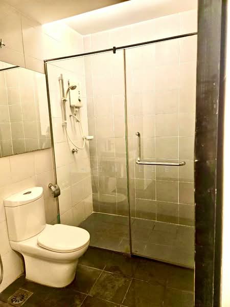 Garden Plaza untuk Untuk Dijual - RM 328,000, Mac 2026 - Bathroom - PropertyGuru.com.my