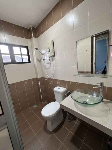 Semi-Detached House for Sale in Rawang (Selangor) - Vivian Lai - Bathroom - PropertyGuru.com.my