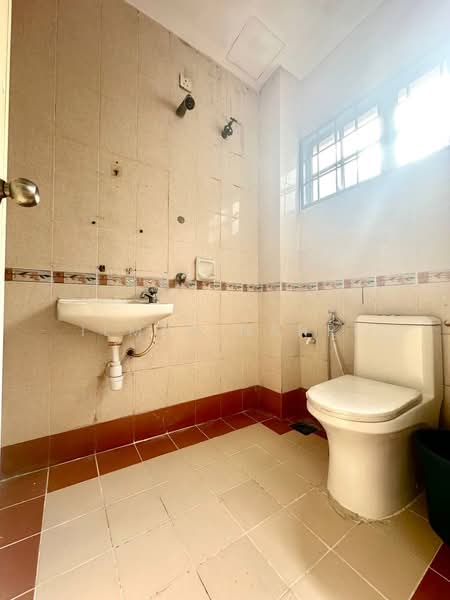 Suakasih untuk Untuk Dijual - RM 700,000, Mac 2026 - Bathroom - PropertyGuru.com.my