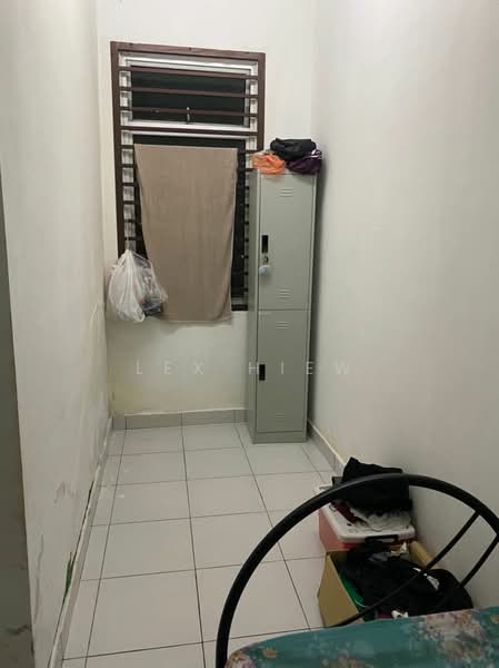 2-storey Terraced House for Sale in Taman Scientex Senai (Senai) - Lex Hiew - Bedroom - PropertyGuru.com.my