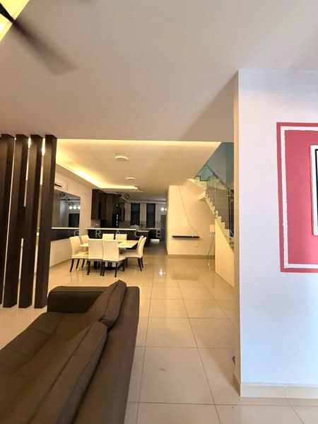 Bangi Avenue 3 Storey @ Taman Bangi Avenue untuk Untuk Disewa - RM 2,600 /bulan, Mac 2026 - Living Room - PropertyGuru.com.my