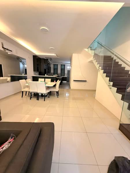 Bangi Avenue 3 Storey @ Taman Bangi Avenue untuk Untuk Disewa - RM 2,600 /bulan, Mac 2026 - Dining Room - PropertyGuru.com.my