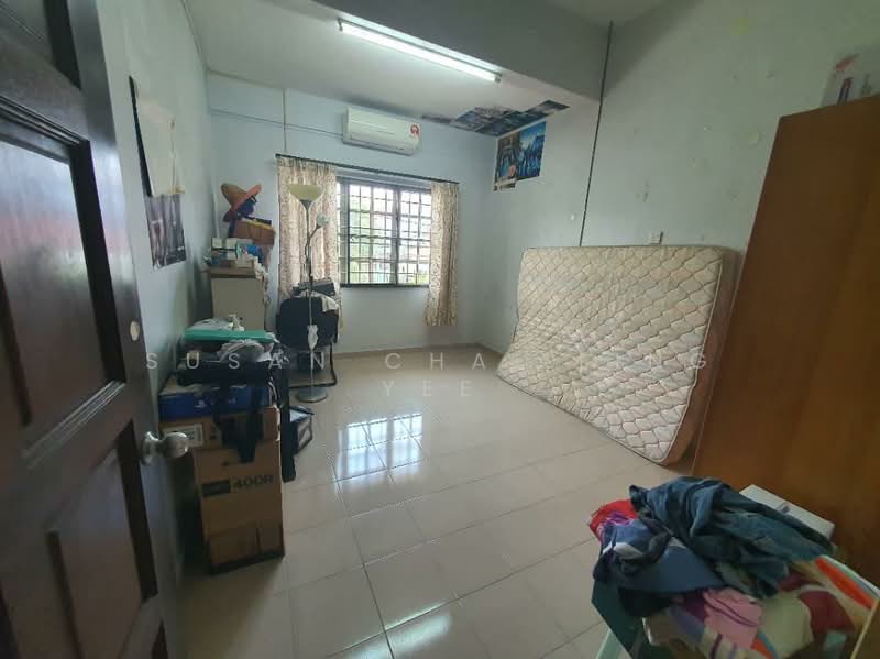 2-storey Terraced House for Sale in Taman Sinn (Melaka City) - Susan Chai Ling Yee - Bedroom - PropertyGuru.com.my