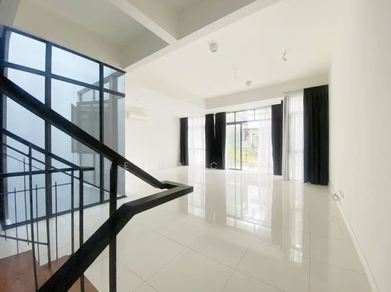 3-storey Terraced House for Sale in Ampang (Selangor) - Hetha Chan - Living Room - PropertyGuru.com.my
