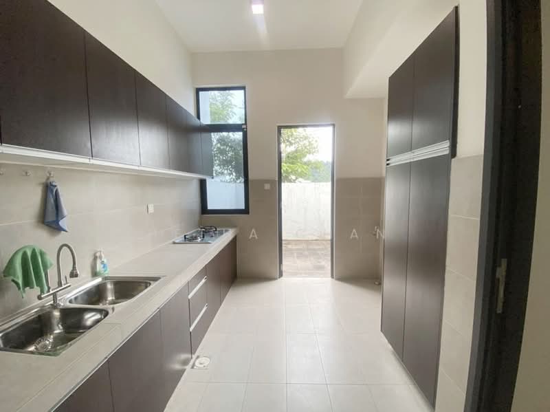 3-storey Terraced House for Sale in Ampang (Selangor) - Hetha Chan - Kitchen - PropertyGuru.com.my