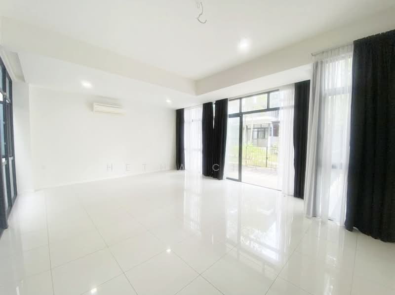 3-storey Terraced House for Sale in Ampang (Selangor) - Hetha Chan - Living Room - PropertyGuru.com.my