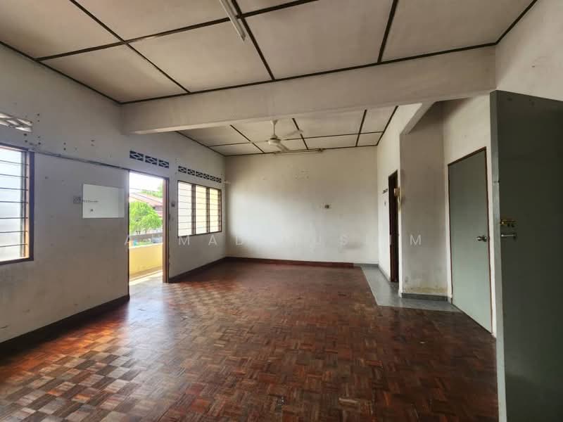 2-storey Terraced House for Sale in Seksyen 11 (Shah Alam) - Ahmad Muslim - PropertyGuru.com.my