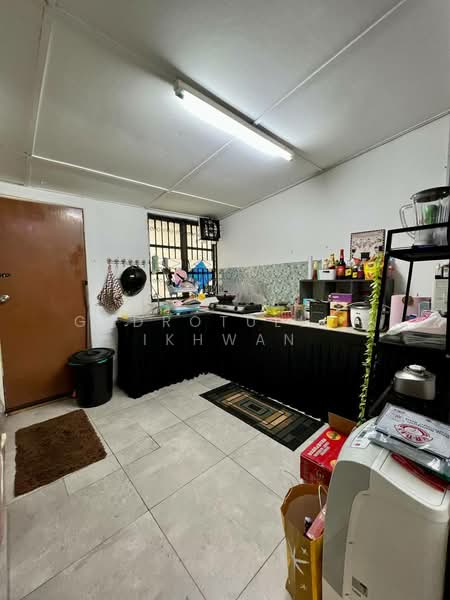 2-storey Terraced House for Sale in Ampang (Selangor) - Gudrotullah Ikhwan - Kitchen - PropertyGuru.com.my