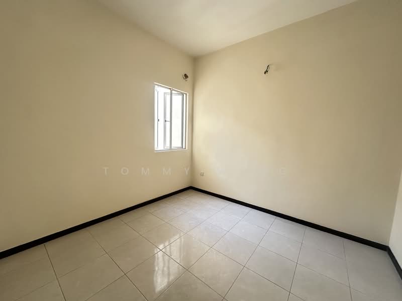 2-storey Terraced House for Sale in Batu 9 (Cheras) - Tommy Wong - Interior - PropertyGuru.com.my