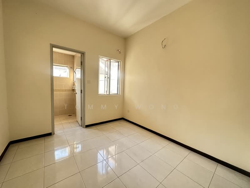 2-storey Terraced House for Sale in Batu 9 (Cheras) - Tommy Wong - Interior - PropertyGuru.com.my