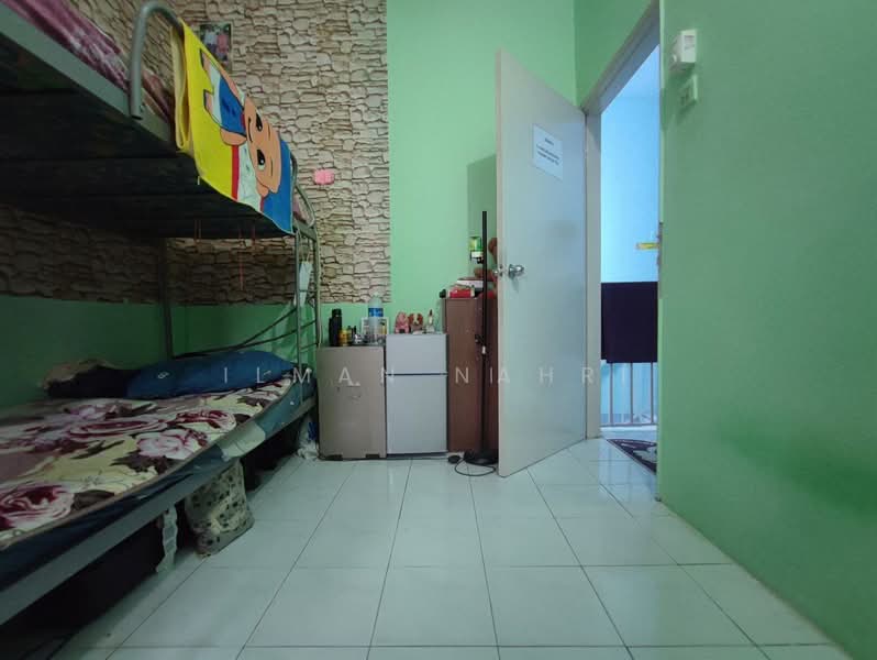 2.5-storey Terraced House for Sale in Taman Cheras Jaya (Cheras) - Ilman Nahri - Bedroom - PropertyGuru.com.my