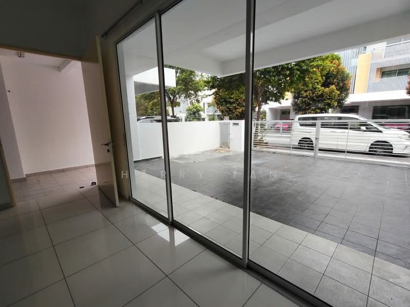 Nadayu 92 untuk Untuk Dijual - RM 980,000, Mac 2026 - Entrance - PropertyGuru.com.my
