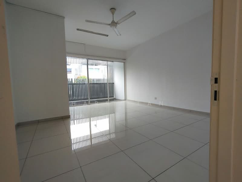 Nadayu 92 untuk Untuk Dijual - RM 980,000, Mac 2026 - Living Room - PropertyGuru.com.my