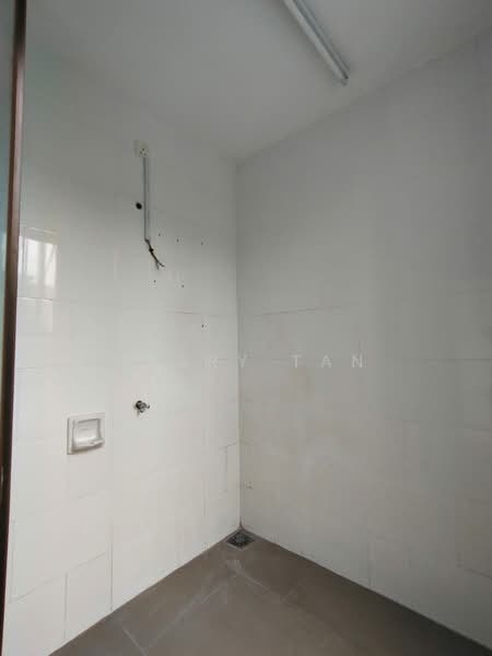 Nadayu 92 untuk Untuk Dijual - RM 980,000, Mac 2026 - Bathroom - PropertyGuru.com.my