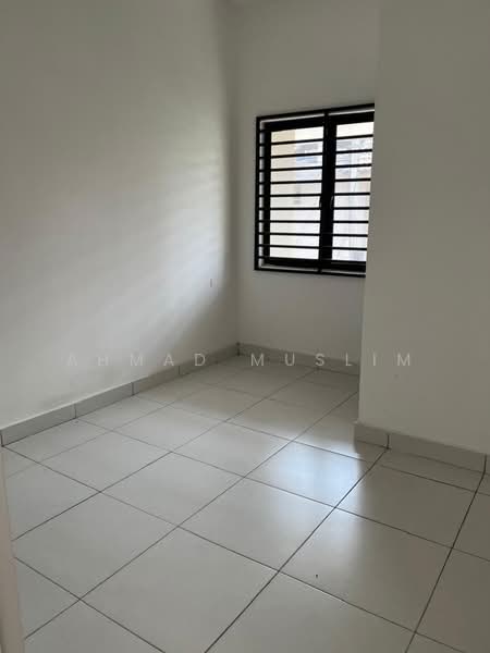 Terraced House for Sale in Bandar Mahkota Banting (Tanjong Duabelas) - Ahmad Muslim - PropertyGuru.com.my