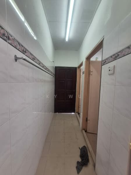 1-storey Terraced House for Rent in Taman Sri Rambai (Bukit Mertajam) - KY Wu - Corridor - PropertyGuru.com.my