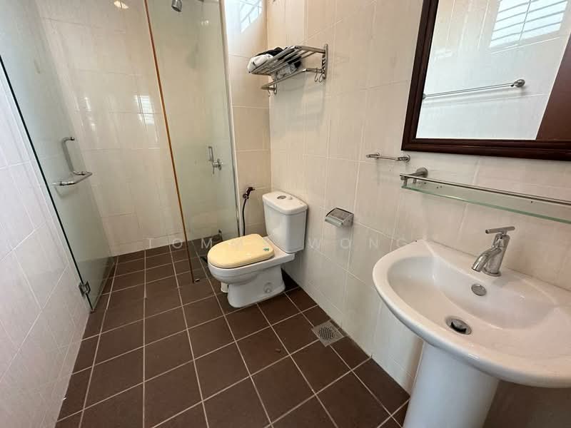 Semi-Detached House for Sale in Batu 9 (Cheras) - Tommy Wong - Bathroom - PropertyGuru.com.my