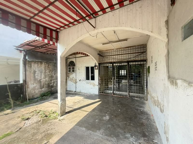 1.5-storey Terraced House for Sale in Taman Garing Jaya (Rawang) - Steven Lee - Exterior - PropertyGuru.com.my