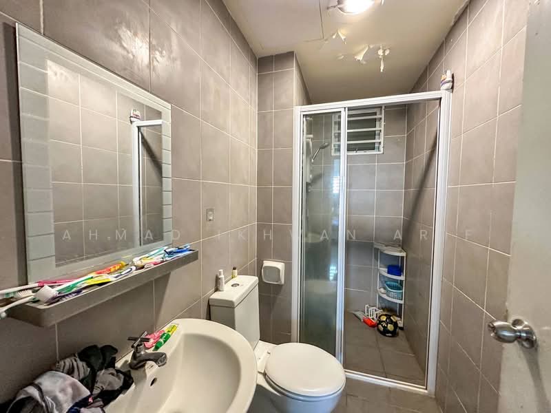 Service Residence for Sale at Savanna Executive Suite @ Southville City - Ahmad Ikhwan Arif - Bathroom - PropertyGuru.com.my