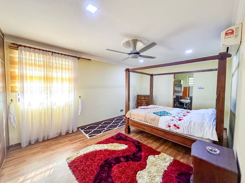 Semi-Detached House for Sale in Bandar Tasik Kesuma (Beranang) - Ahmad Ikhwan Arif - Bedroom - PropertyGuru.com.my