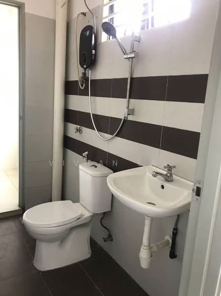 Rawang Taman Sri Garing untuk Untuk Dijual - RM 380,000, Mac 2026 - Bathroom - PropertyGuru.com.my
