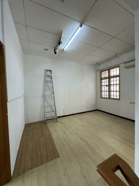 2-storey Terraced House for Sale in Taman Puteri Wangsa (Ulu Tiram) - Zoe Soo - Upstairs Room 1-楼上房间1 - PropertyGuru.com.my