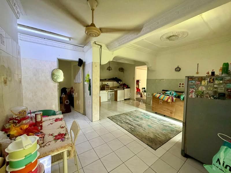 Terraced House for Sale in Taman Bunga Negara (Shah Alam) - Muhammad Ridhwan Mohd Huzairi - Kitchen - PropertyGuru.com.my