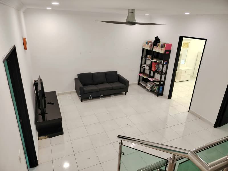 Bangi Avenue 3 Storey Taman Bangi Avenue, Bangi untuk Untuk Dijual - RM 650,000, Mac 2026 - Living Room - PropertyGuru.com.my