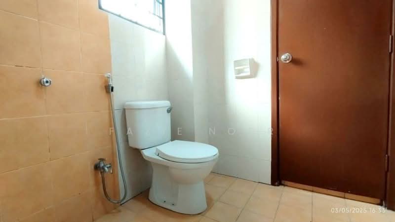 2-storey Terraced House for Sale in Taman Subang Bestari (Sungai Buloh) - Fazie Noor - Bathroom - PropertyGuru.com.my