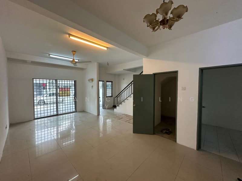 2-storey Terraced House for Sale in Taman Sungai Kapar Indah (Kapar) - Susan Chai Ling Yee - Living Room - PropertyGuru.com.my