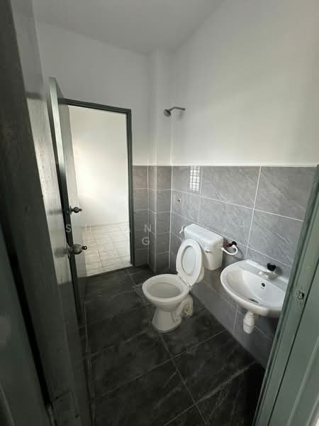 2-storey Terraced House for Sale in Taman Sungai Kapar Indah (Kapar) - Susan Chai Ling Yee - Bathroom - PropertyGuru.com.my