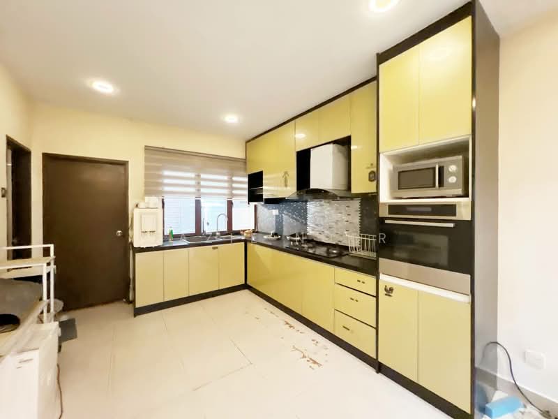 Azalea Homes untuk Untuk Dijual - RM 530,000, Apr 2026 - Kitchen - PropertyGuru.com.my