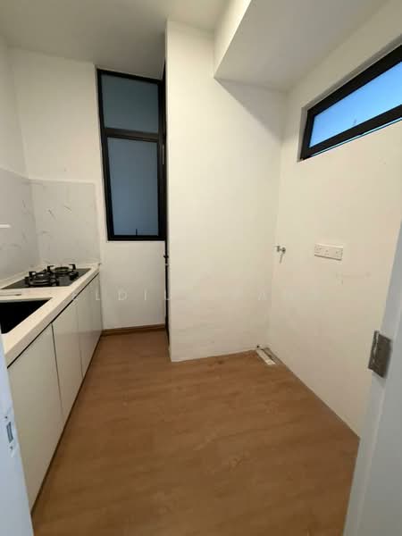 Vertu Resort untuk Untuk Disewa - RM 1,500 /bulan, Mac 2026 - Kitchen - PropertyGuru.com.my