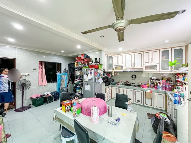 Desa Serdang untuk Untuk Dijual - RM 560,000, Mac 2026 - Kitchen - PropertyGuru.com.my