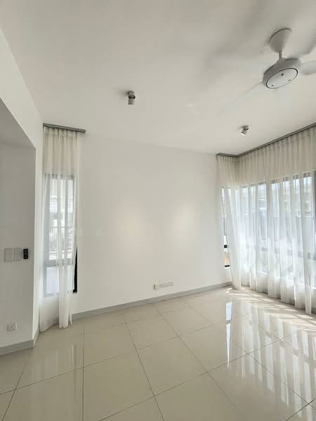 Mallow Lakepark Homes untuk Untuk Dijual - RM 1,100,000, Mac 2026 - Living Room - PropertyGuru.com.my