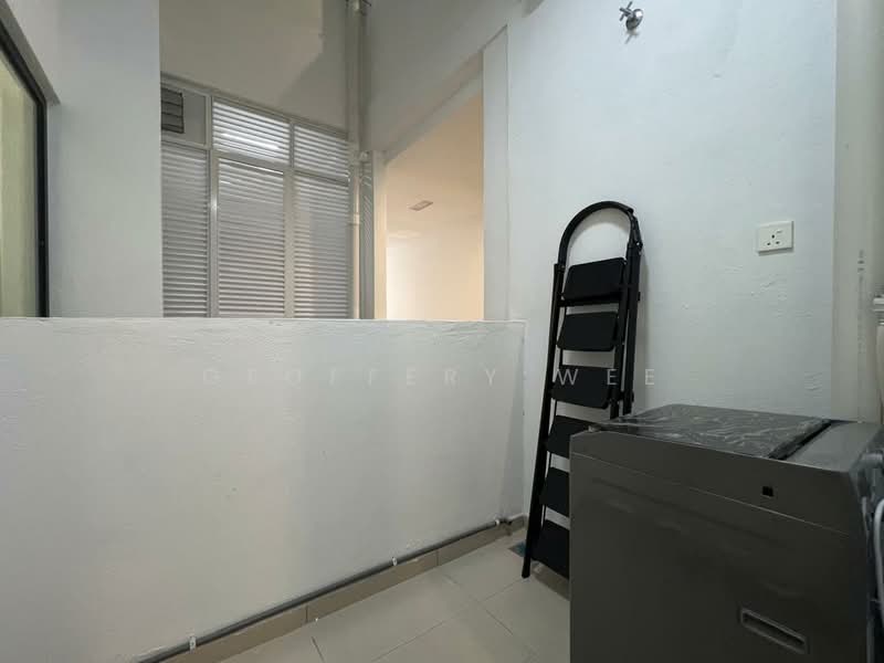 Servis Apartment untuk Disewa di Ambience Residence (Residensi Nikel) - Geoffery Wee - Balcony - PropertyGuru.com.my