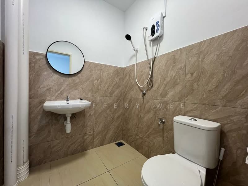 Servis Apartment untuk Disewa di Ambience Residence (Residensi Nikel) - Geoffery Wee - Bathroom - PropertyGuru.com.my