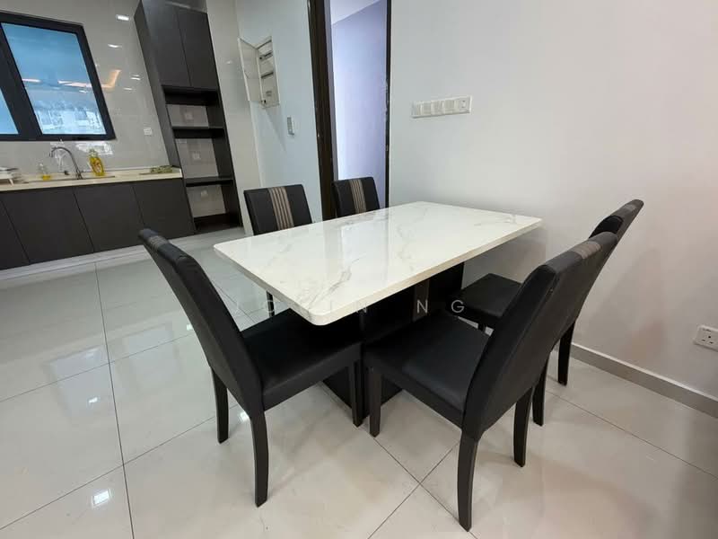 Condominium for Sale at Amberside @ Country Garden Danga Bay - Jolin Ng - Kitchen - PropertyGuru.com.my