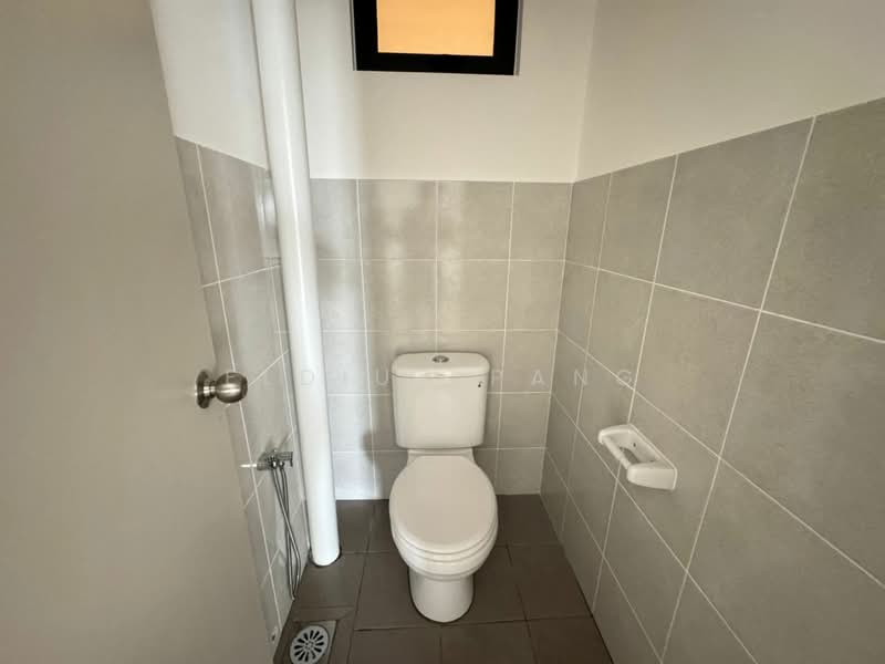 Shop for Rent in Batu Kawan (Penang) - Eldius Pang - Bathroom - PropertyGuru.com.my