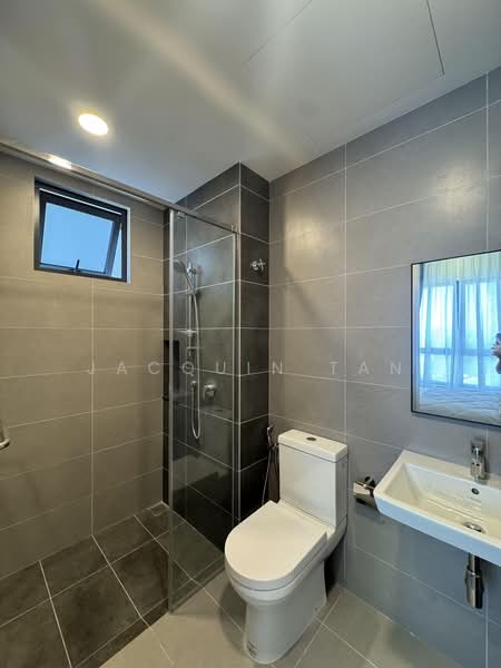 Servis Apartment untuk Dijual di Sunway Belfield - Jacquin Tan - Bathroom - PropertyGuru.com.my