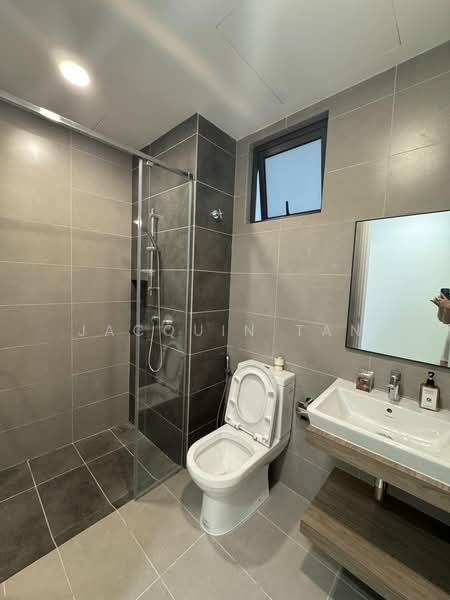 Servis Apartment untuk Dijual di Sunway Belfield - Jacquin Tan - Bathroom - PropertyGuru.com.my