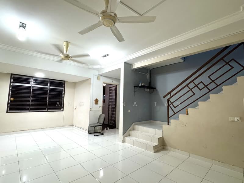 BUKIT INDAH BANDAR NUSAJAYA untuk Untuk Disewa - RM 2,200 /bulan, Mac 2026 - Living Room - PropertyGuru.com.my