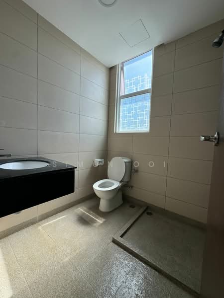 Condominium for Sale at D'Zone Condominium - Simon Ooi - Bathroom - PropertyGuru.com.my
