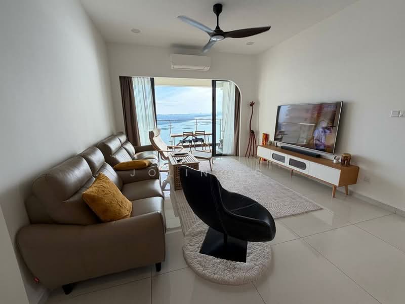 Lovell @ Country Garden Danga Bay untuk Untuk Dijual - RM 1,000,000, Mac 2026 - Living Room - PropertyGuru.com.my