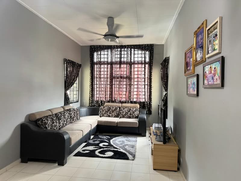 Jalan Harmonium 21 @ Desa Tebrau Johor / Double Storey Corner Lot untuk Untuk Dijual - RM 970,000, Apr 2026 - Living Room - PropertyGuru.com.my
